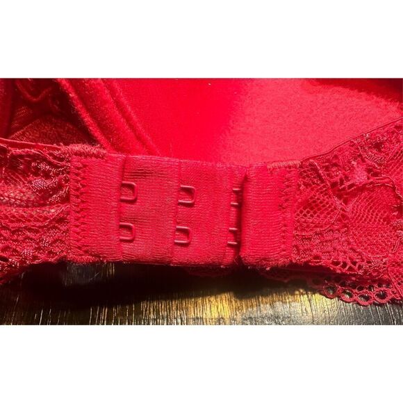 Wacoal red lace luscious push up bra size 38B with lace discontinued style 65897 - Picture 6 of 8